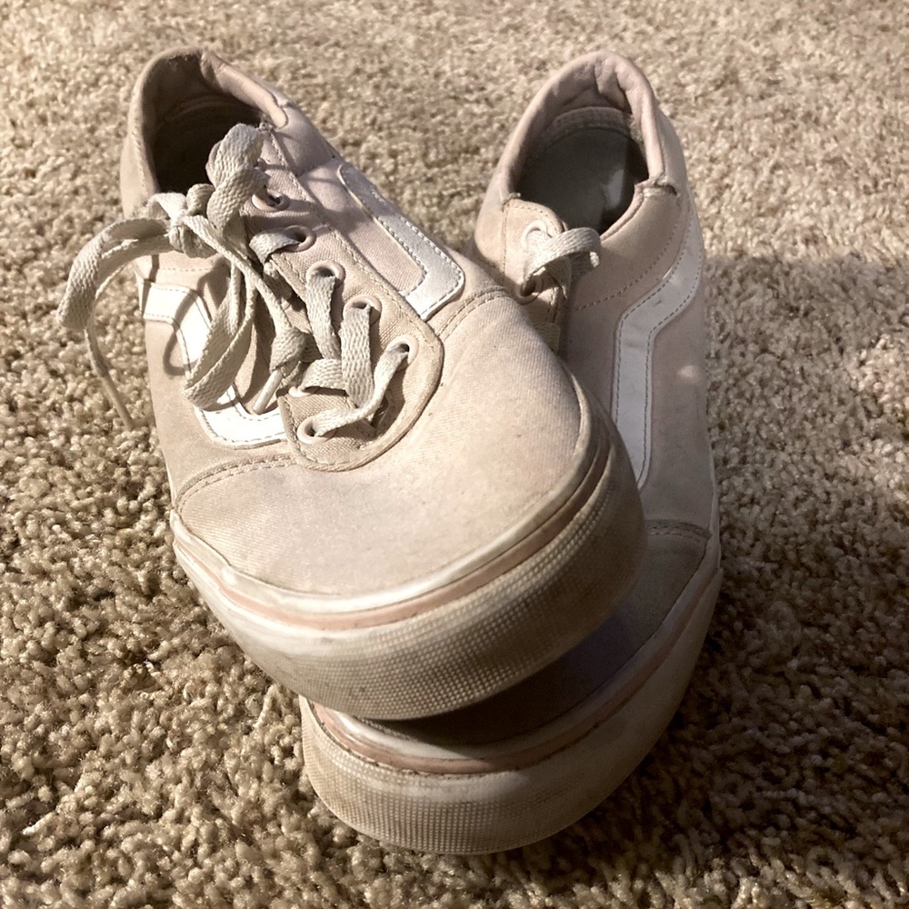9.5 women’s rose colored vans